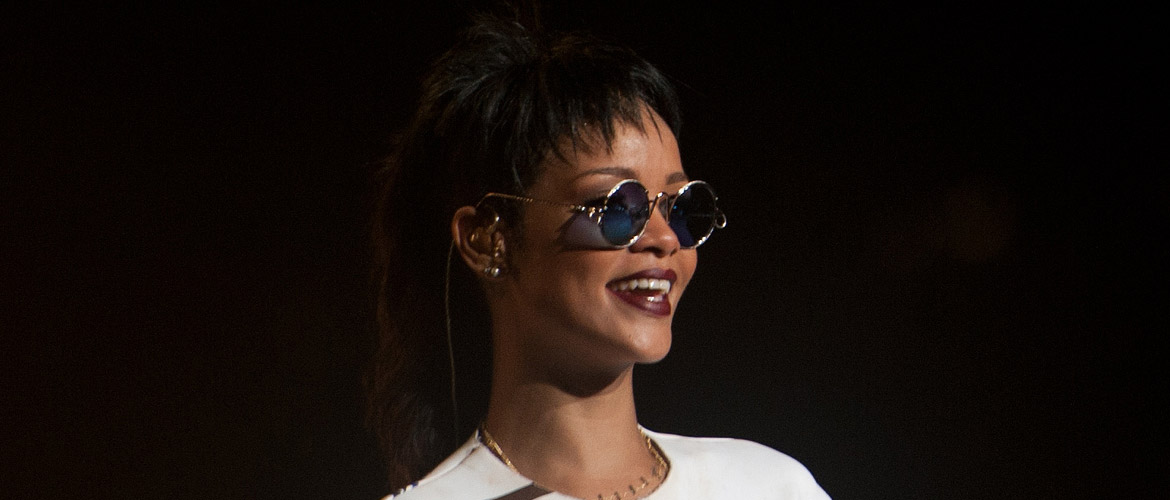 Rihanna : What Now ou "le retour des vêtements"