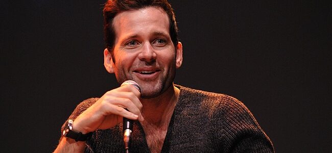 Eion Bailey - Convention Fairy Tales