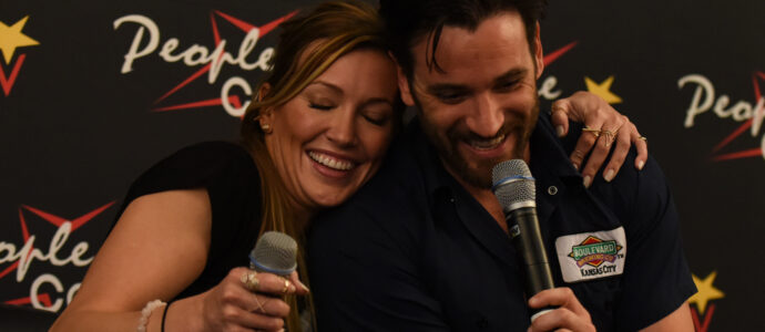 Katie Cassidy et Colin Donnell - Panel Super Heroes Con 2 - photo : Roster Con / Youbecom