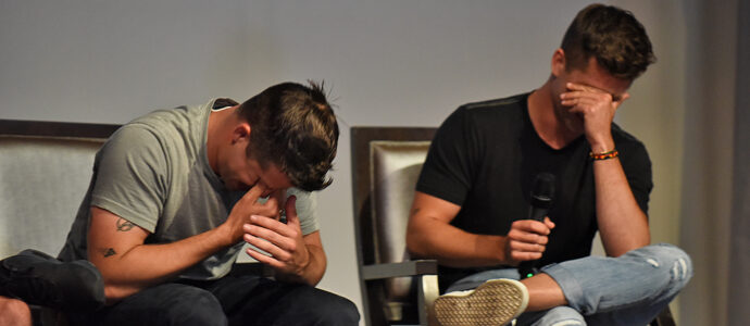The Full Moon Is Coming Back Again - Max Carver & Charlie Carver - Photo : Rostercon.com / Youbecom.fr