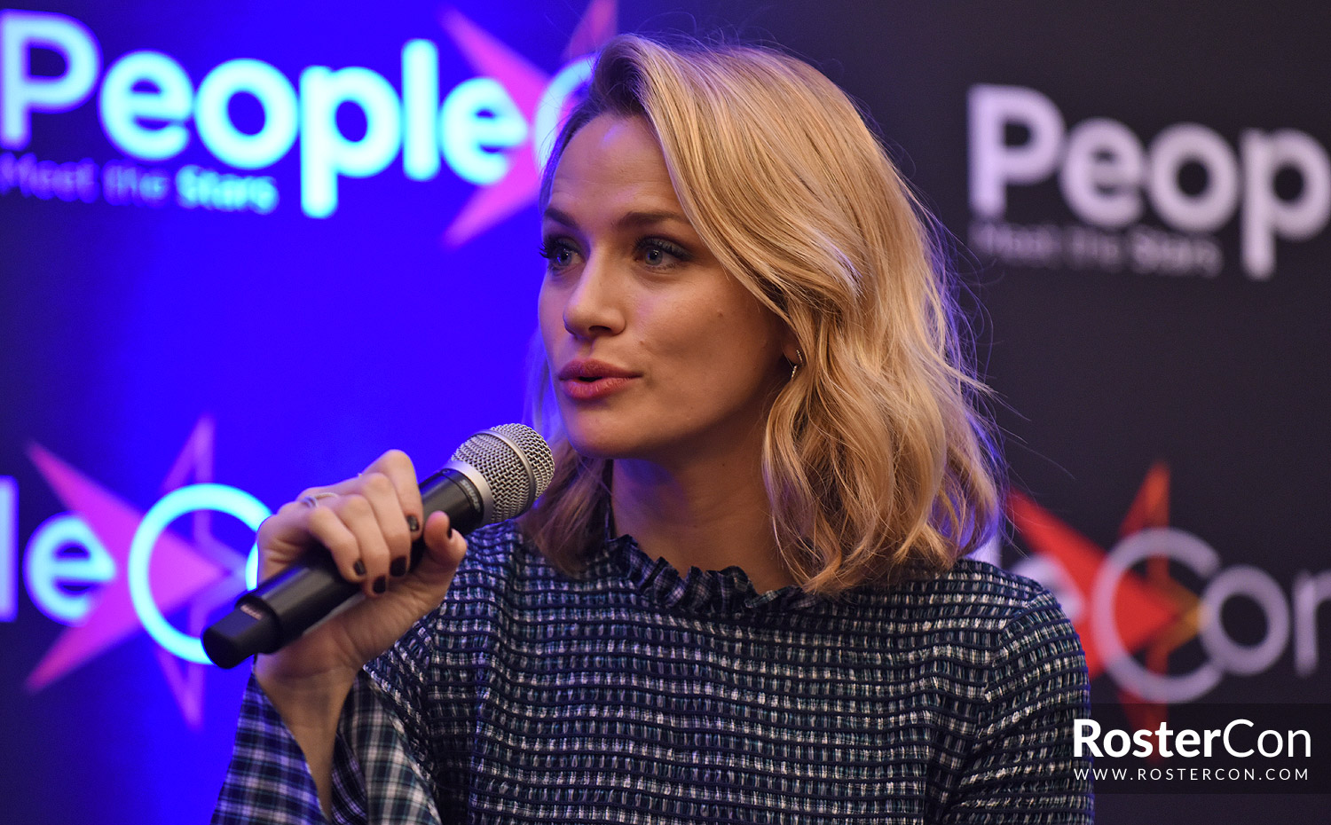 Shantel Vansanten - Roster Con