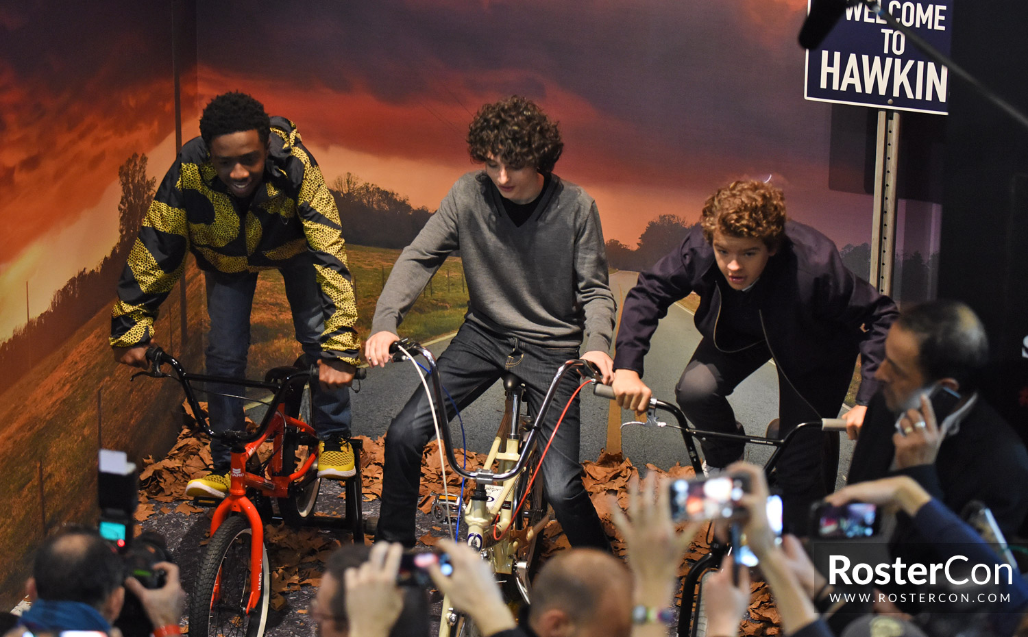 Comic Con Paris - Caleb McLaughlin, Finn Wolfhard & Gaten Matarazzo - Stranger Things