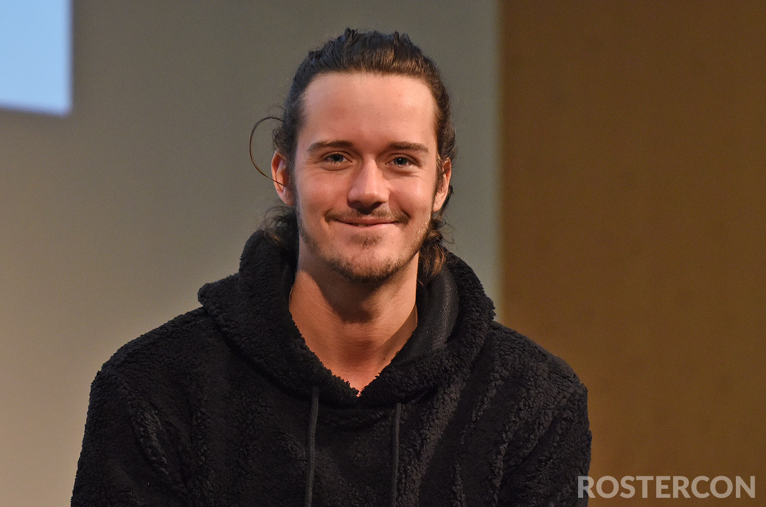 Panel César Domboy - The Land Con - Outlander