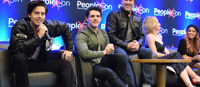 Cole Sprouse, Casey Cott, Lochlyn Munro, Lili Reinhart & Vanessa Morgan - RIVERCON - Convention Riverdale