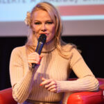 Pamela Anderson &ndash; Paris Manga & Sci-Fi Show 25