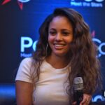 Panel Vanessa Morgan & Nathalie Boltt &ndash; Riverdale &ndash; Rivercon 2
