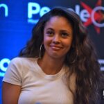 Panel Vanessa Morgan & Nathalie Boltt &ndash; Riverdale &ndash; Rivercon 2