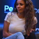 Panel Vanessa Morgan & Nathalie Boltt &ndash; Riverdale &ndash; Rivercon 2