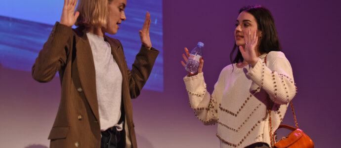 Panel Adelaide Kane & Rachel Skarsten – Reign – Long May She Reign