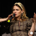 Bethany Joy Lenz &ndash; One Tree Hill &ndash; 1, 2, 3 Ravens! 2
