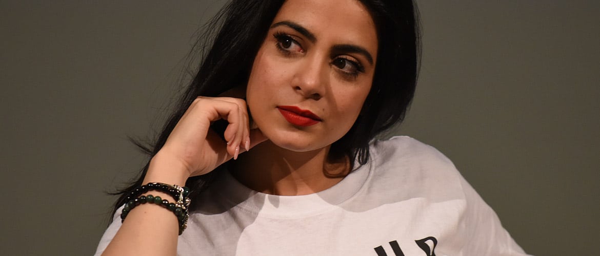 Shadowhunters: Emeraude Toubia in France for a convention at the end of June