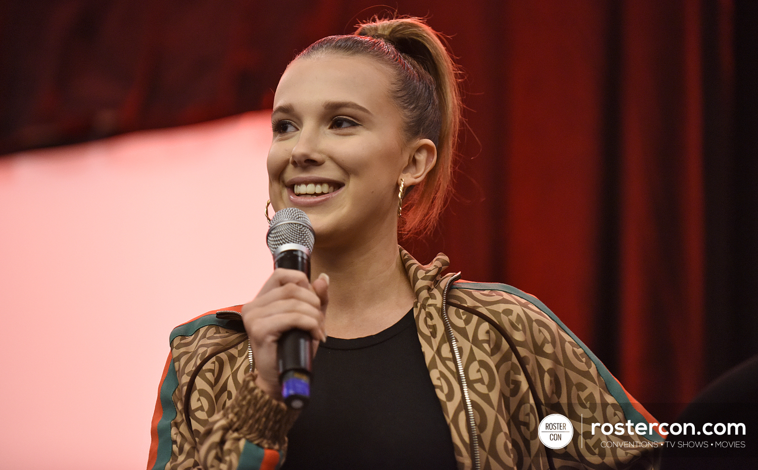 Millie Bobby Brown - Stranger Fan Meet 3 - Stranger Things