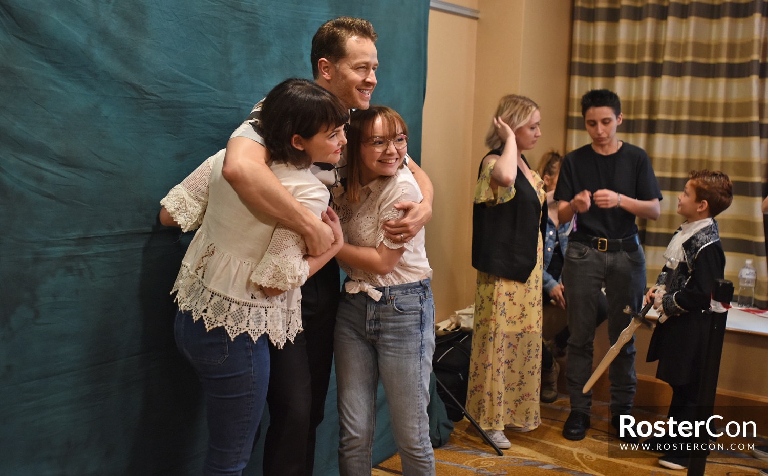 Ginnifer Goodwin & Josh Dallas - The Happy Ending Convention 3 - Once Upon A Time
