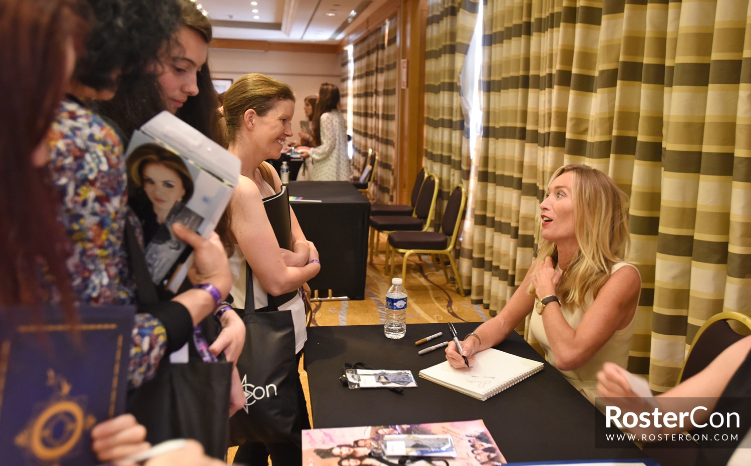 Victoria Smurfit - The Happy Ending Convention 3 - Once Upon A Time