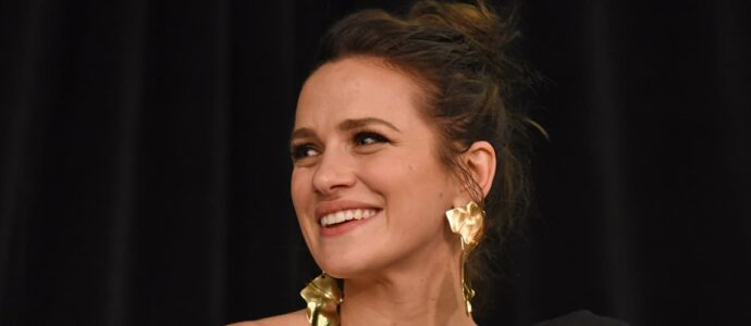 One Tree Hill : Shantel VanSanten (Quinn James), nouvelle invitée de la convention 1, 2, 3 Ravens! 2 One Tree Hill : Shantel VanSanten (Quinn James), nouvelle invitée de la convention 1, 2, 3 Ravens! 2