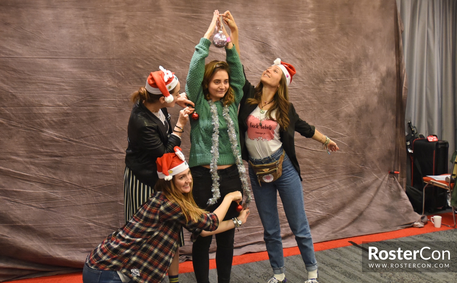 Melanie Scrofano, Dominique Provost-Chalkley & Kat Barrell - Wynonna Earp - For The Love of Fandoms