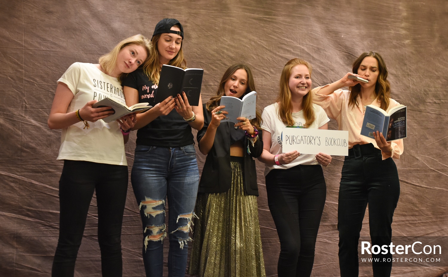 Melanie Scrofano, Dominique Provost-Chalkley & Kat Barrell - Wynonna Earp - For The Love of Fandoms