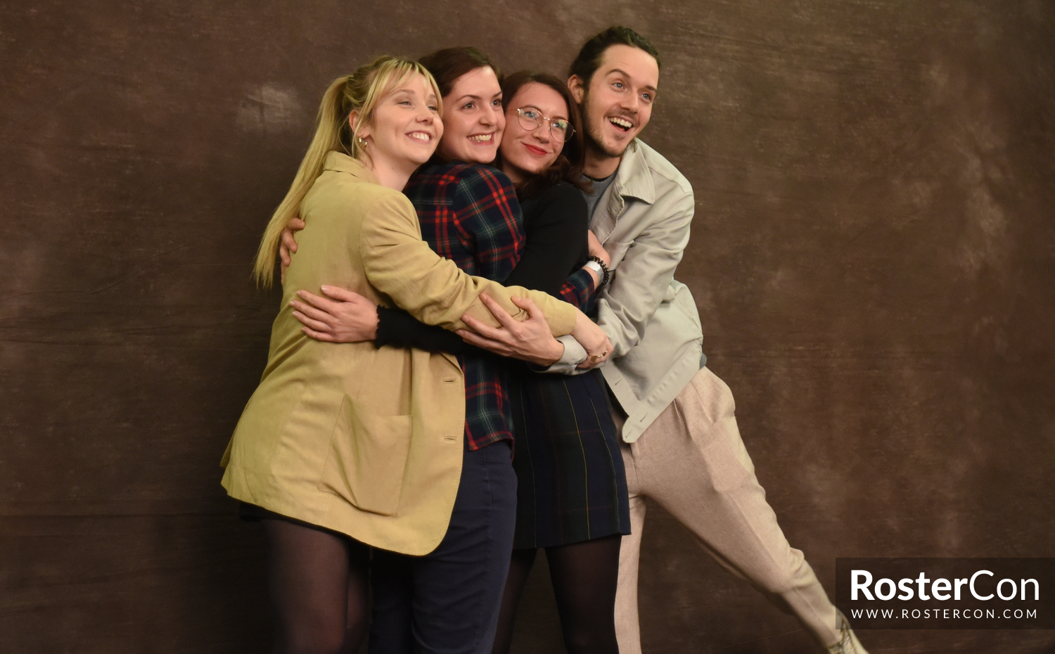 Lauren Lyle & César Domboy - The Land Con 3 - Outlander