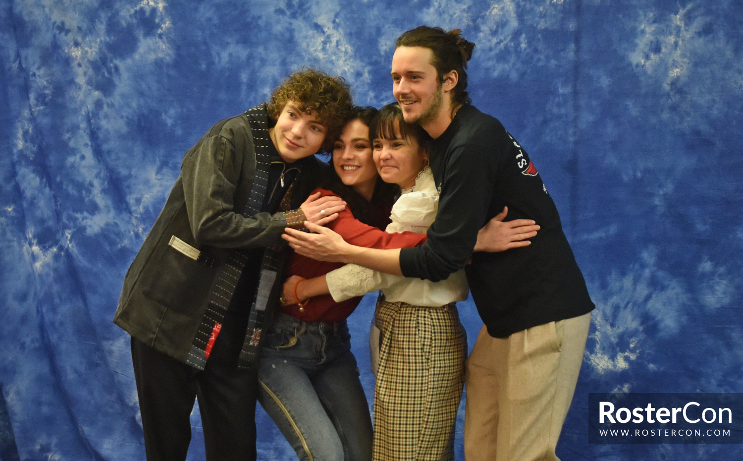 Romann Berrux, Sophie Skelton & César Domboy - The Land Con 3 - Outlander