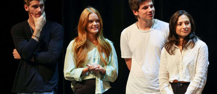 Danny Griffin, Abigail Cowen, Jacob Dudman & Elisha Applebaum - Destin: La Saga Winx - Dream It Not At Home