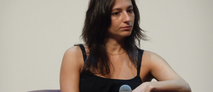 Elisha Applebaum - Destin: La saga Winx - Dream It Not At Home