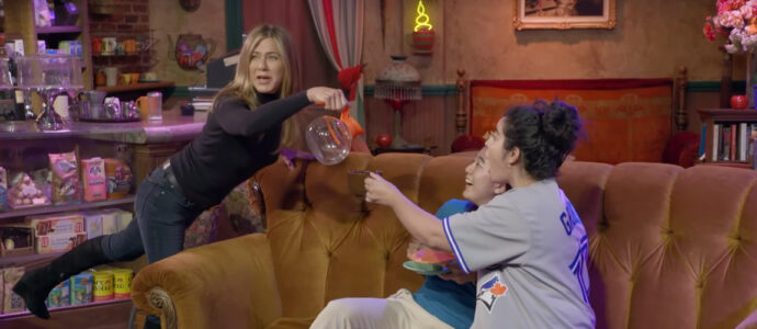 [Video] Jennifer Aniston: scaring Friends fans at the Central Perk