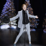Photo High School Musical: The Musical: The Holiday Special - Larry Saperstein