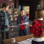 Photo High School Musical: The Musical: The Series &ndash; Episode 102: The Read-Through - Kate Reinders (Miss Jenn), Frankie A. Rodriguez (Carlos), Joshua Bassett (Ricky) & Olivia Rodrigo (Nini)