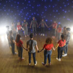 Photo High School Musical: The Musical: The Series – Episode 108: The Tech Rehearsal - Dara Renee, Matt Cornett, Julia Lester, Larry Saperstein, Frankie A. Rodriguez, Joe Serafini, Kate Reinders, Joshua Bassett & Olivia Rodrigo