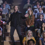 Photo High School Musical: The Musical: The Series &ndash; Episode 108: The Tech Rehearsal - Lucas Grabeel & Kate Reinders (Miss Jenn)