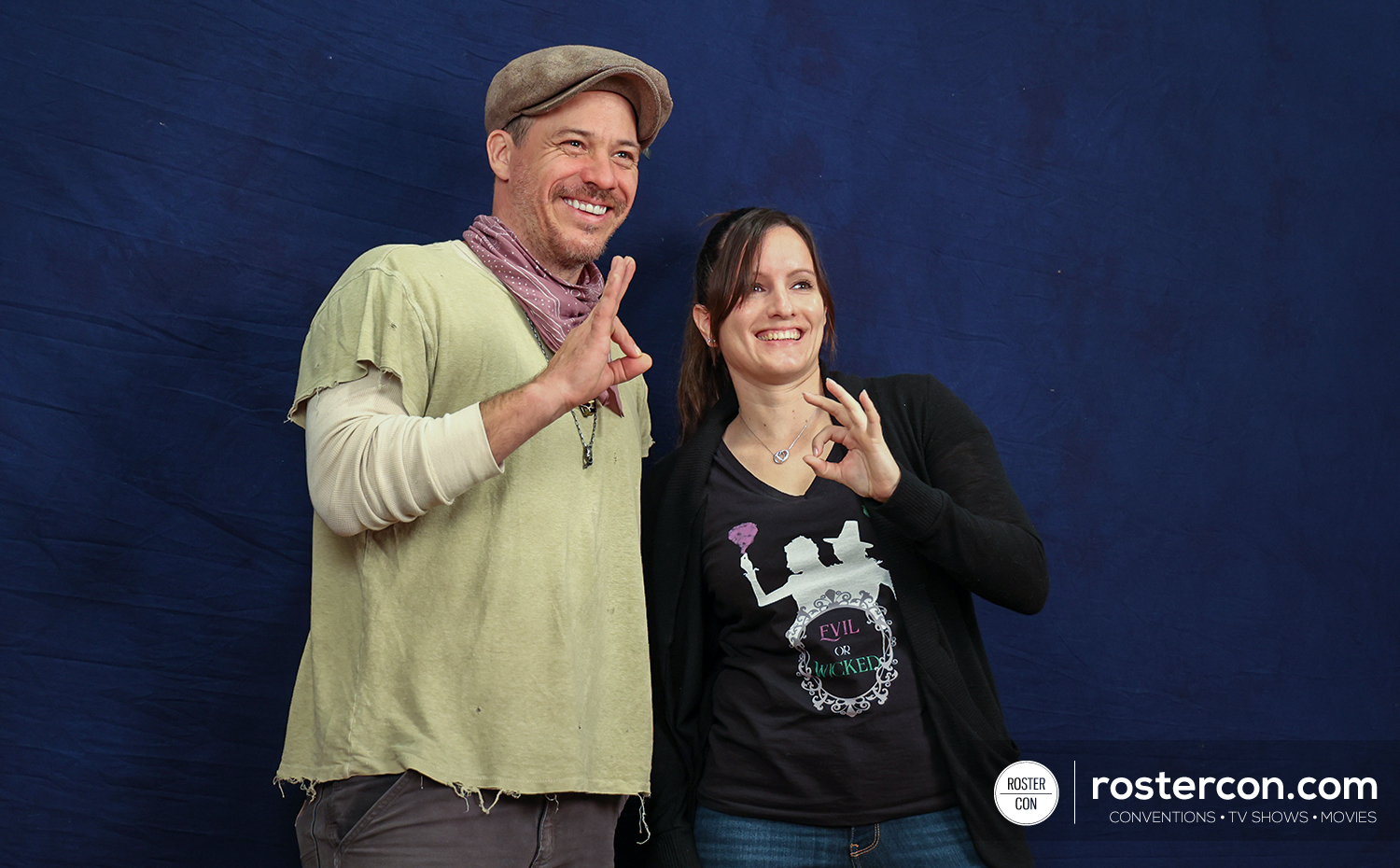 Photoshoot Michael Raymond-James - Once Upon A Time - The Happy Ending Convention 4