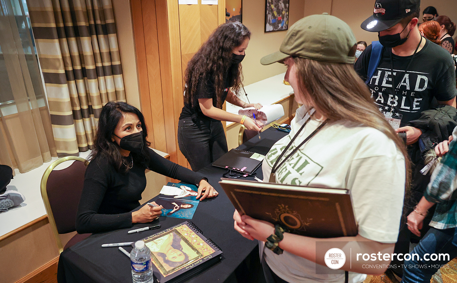 Karen David - Once Upon A Time - The Happy Ending Convention 4