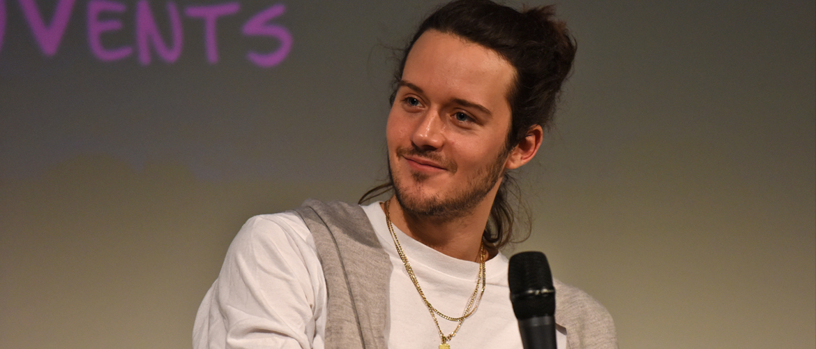 Outlander: Cesar Domboy will attend The Land Con 4