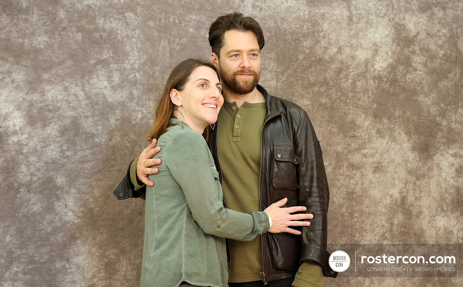 Photoshoot - Richard Rankin - The Land Con 4 - Outlander