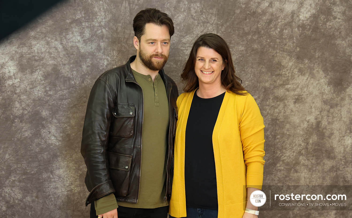 Photoshoot - Richard Rankin - The Land Con 4 - Outlander