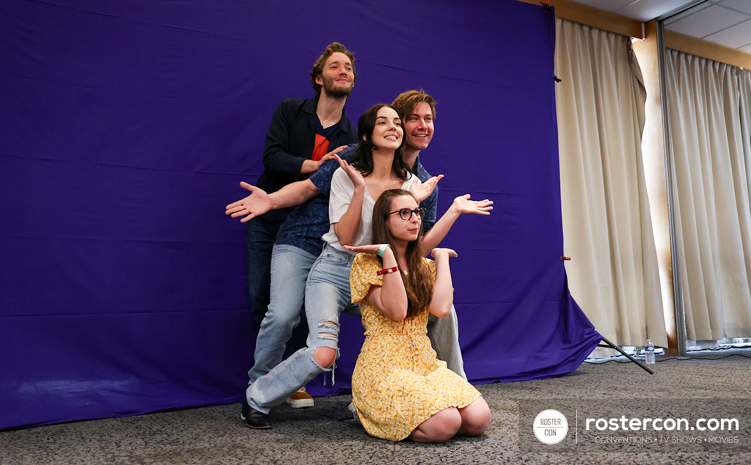 Photoshoot - Toby Regbo, Adelaide Kane & Torrance Coombs - Reign - Long May She Reign 2