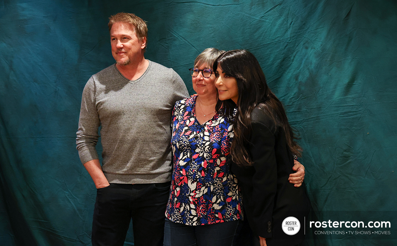 Photoshoot - Lochlyn Munro & Marisol Nichols - Riverdale - Rivercon 3