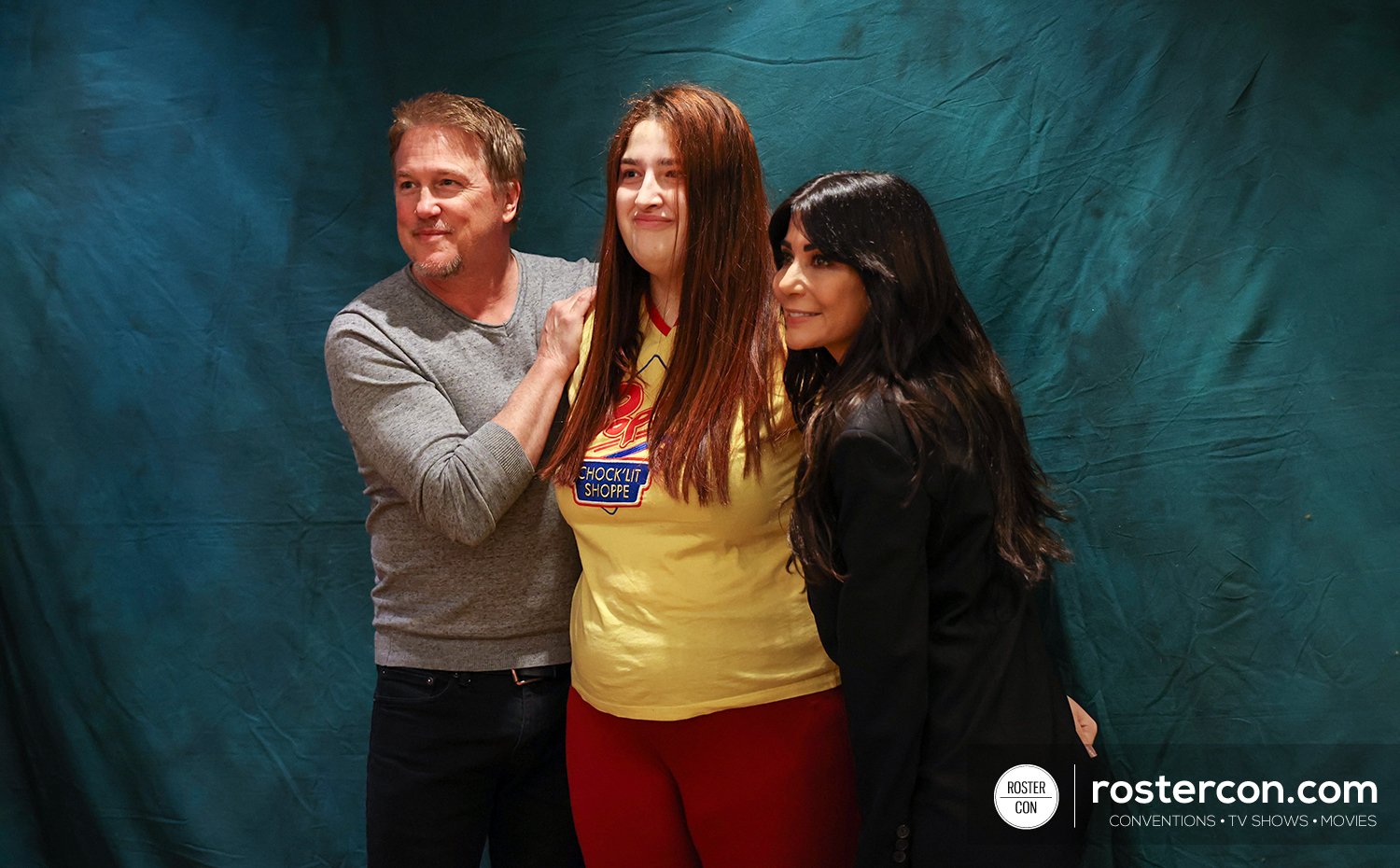 Photoshoot - Lochlyn Munro & Marisol Nichols - Riverdale - Rivercon 3