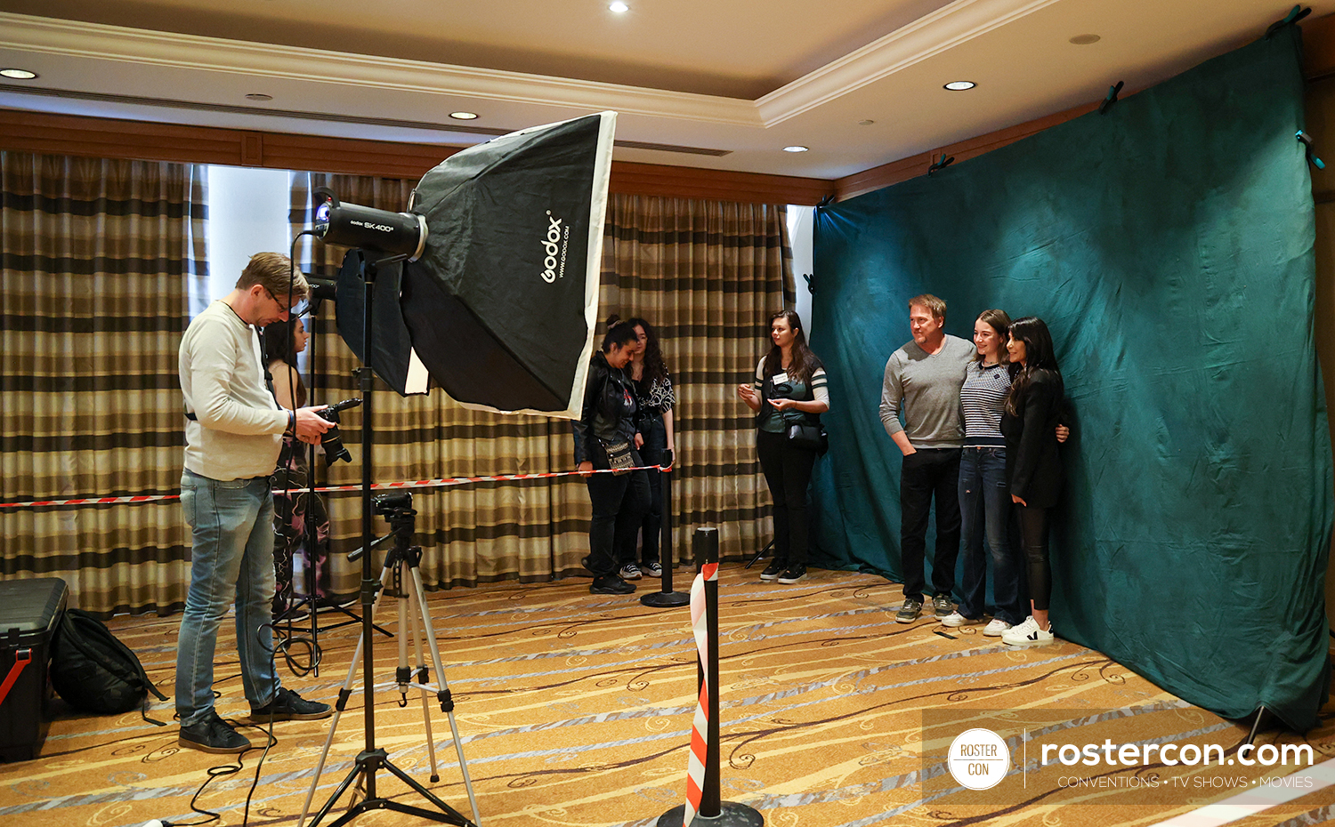 Photoshoot - Lochlyn Munro & Marisol Nichols - Riverdale - Rivercon 3