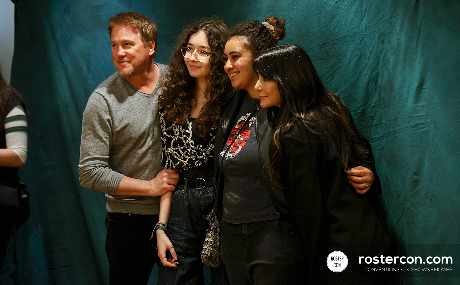 Photoshoot - Lochlyn Munro & Marisol Nichols - Riverdale - Rivercon 3