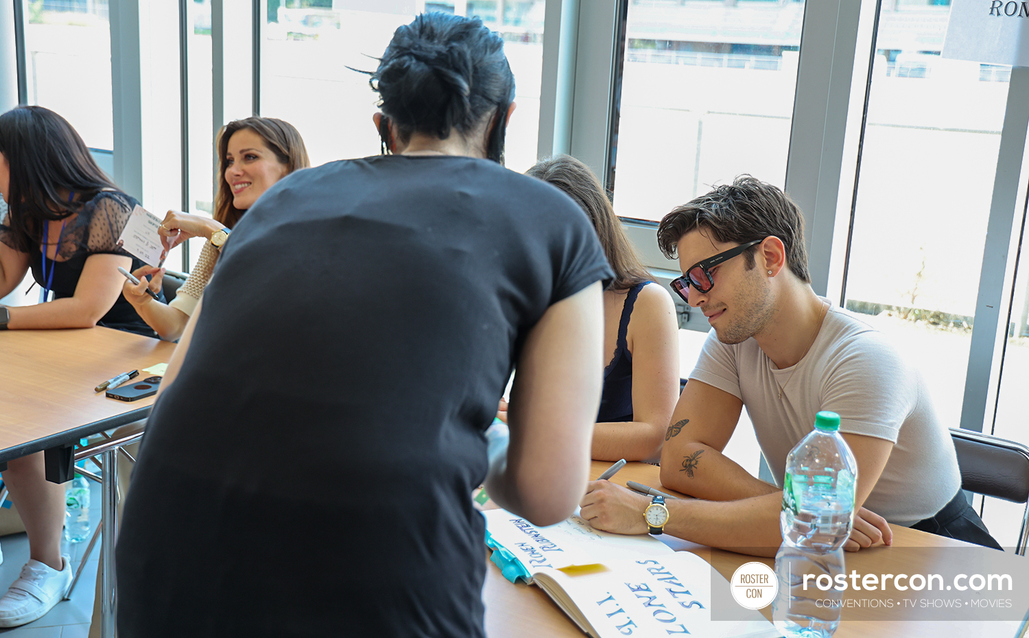 Rafael Silva & Stefania Spampinato - Autographs - Dream It Not At Home
