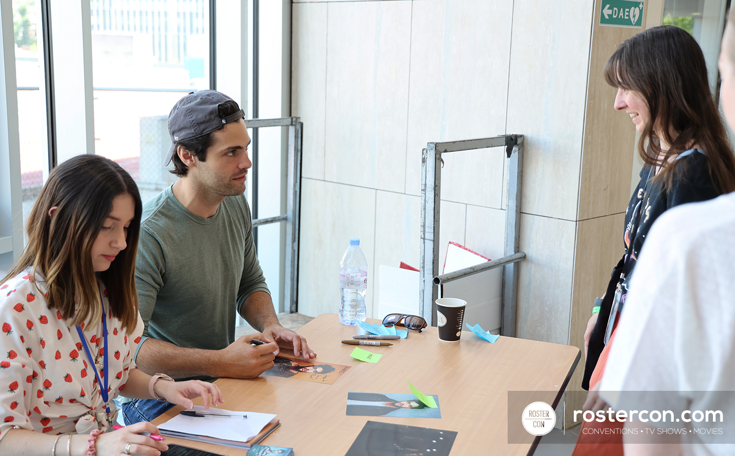 Matthew Daddario - Autographs - Shadowhunters - Dream It Not At Home