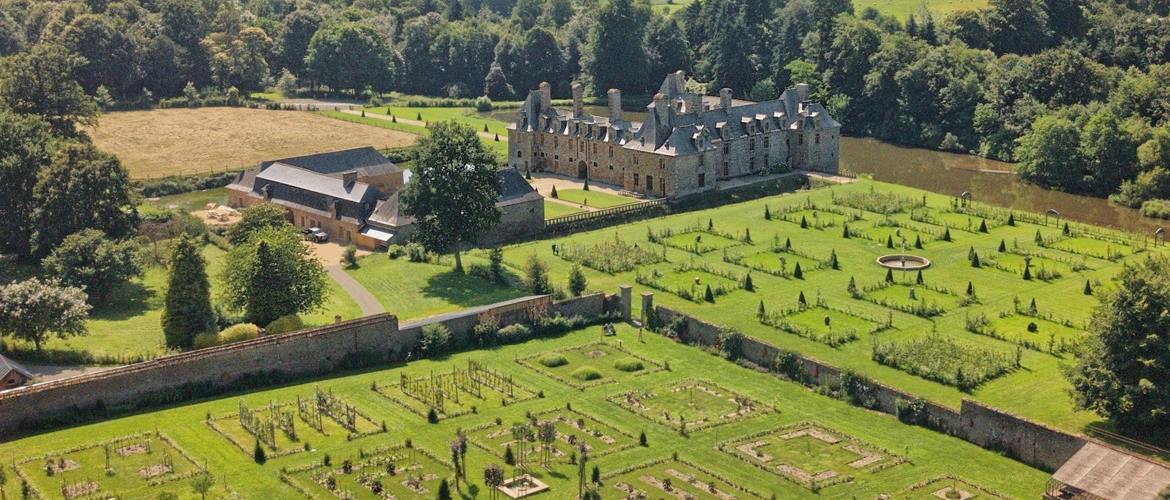 Ecole Des Sorciers Du Rocher Portail Saint-brice-en-coglès