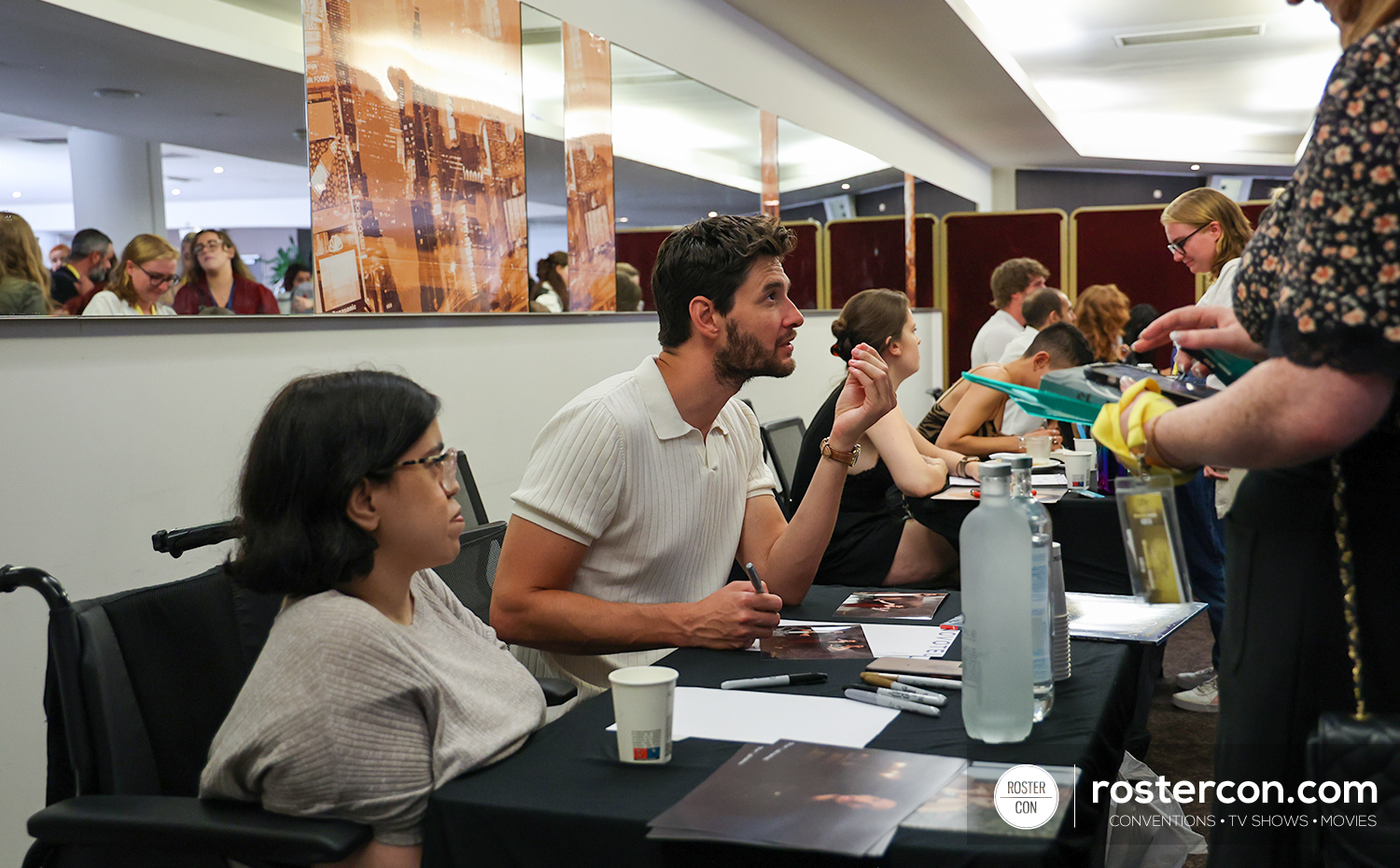 Autographs - Ben Barnes - Shadow and Bone - A Storm of Crows and Shadows