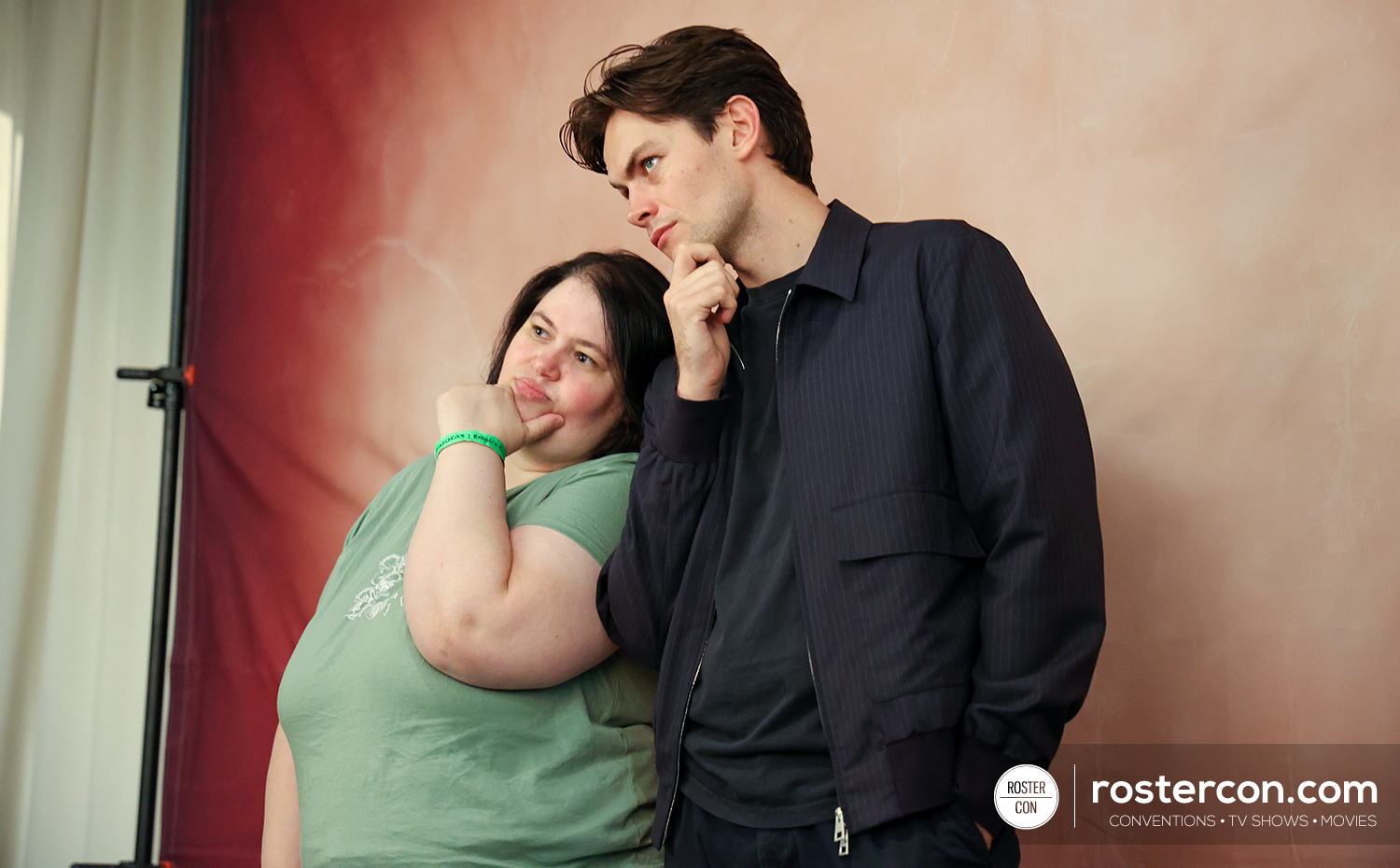 Photoshoot - Freddy Carter - Shadow and Bone - A Storm of Crows and Shadows