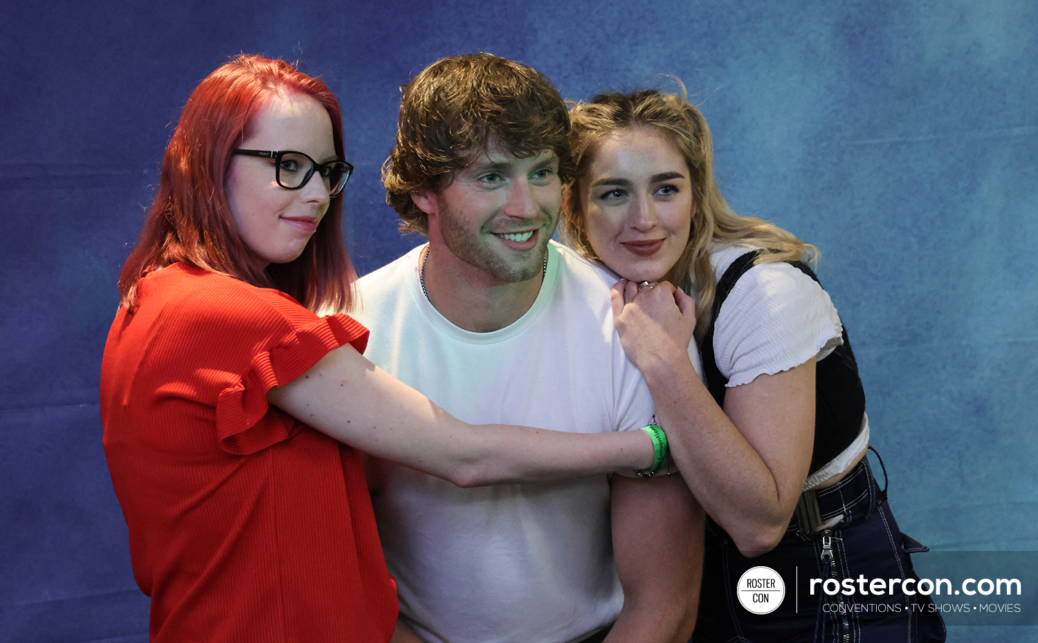 Photoshoot - Danielle Galligan & Calahan Skogman - Shadow and Bone - A Storm of Crows and Shadows