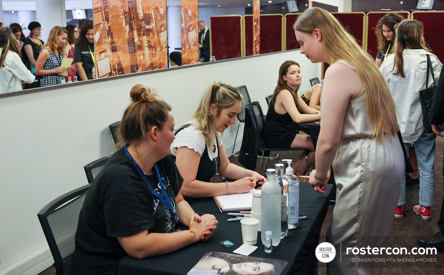 Autographs - Danielle Galligan - Shadow and Bone - A Storm of Crows and Shadows