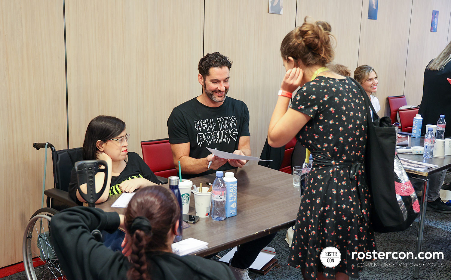 Tom Ellis & Tricia Helfer - Autographs - Straight Outta Hell - Lucifer