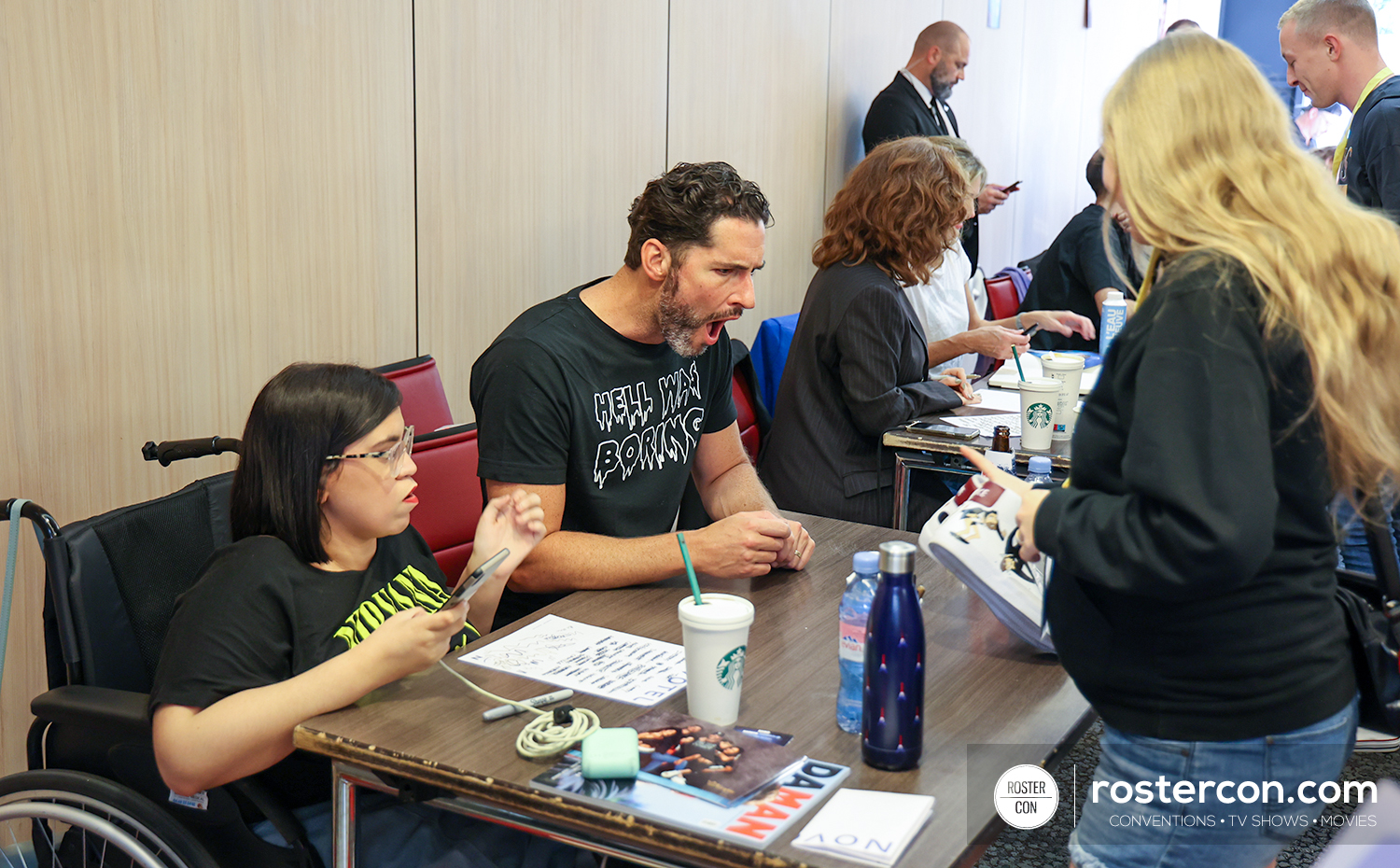 Tom Ellis - Autographs - Straight Outta Hell - Lucifer