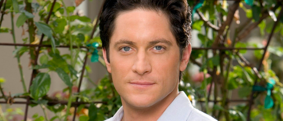 David Conrad (Ghost Whisperer, Roswell) in convention in 2023 - Roster Con